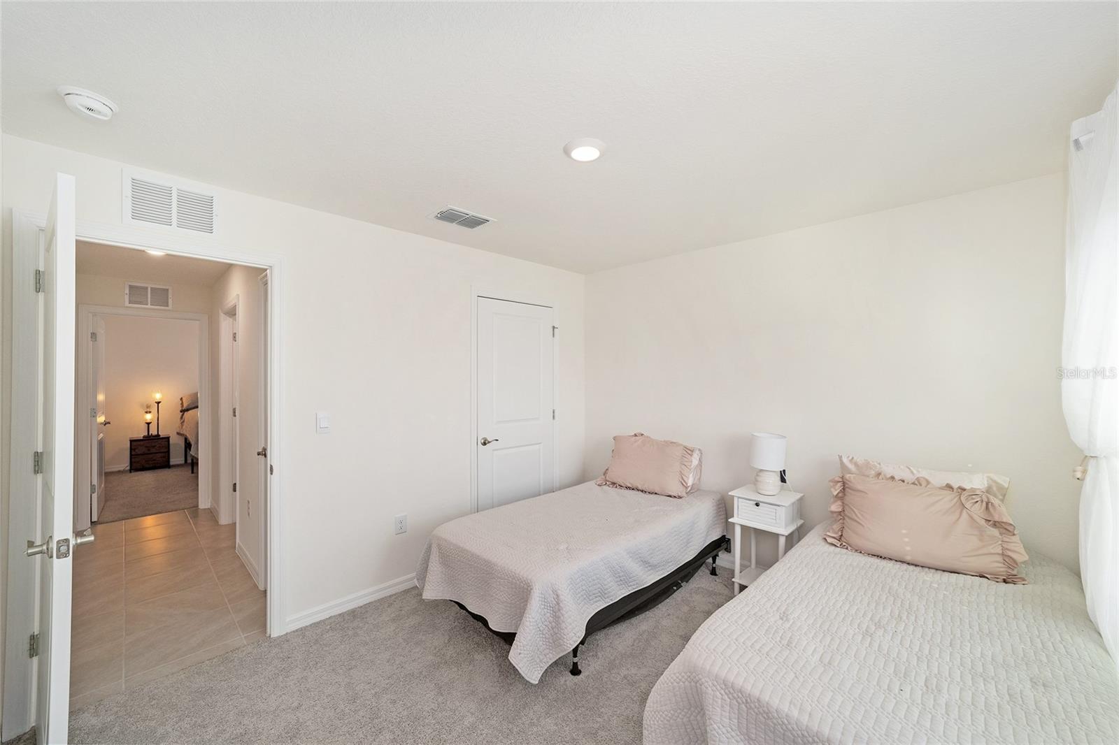 MARION OAKS UN EIGHT FIRST RE - Residential