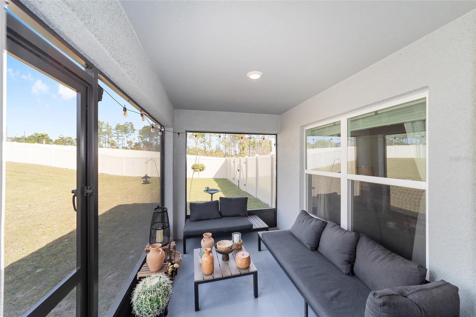 MARION OAKS UN EIGHT FIRST RE - Residential