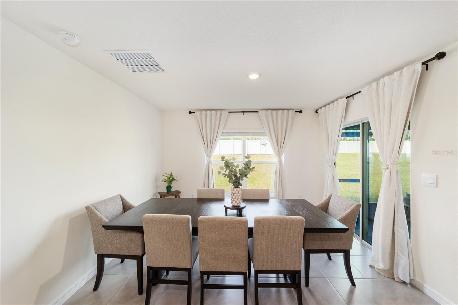 MARION OAKS UN EIGHT FIRST RE - Residential