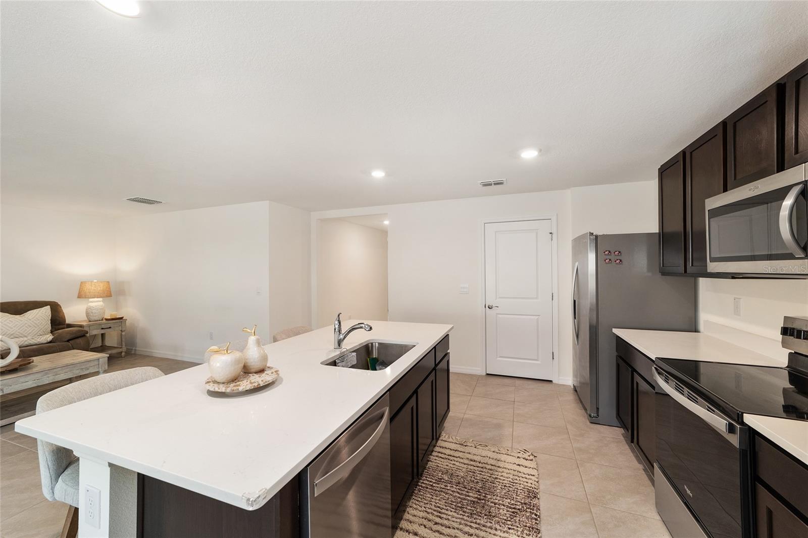 MARION OAKS UN EIGHT FIRST RE - Residential