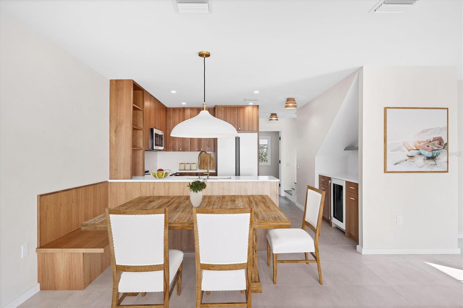 LIGHTHOUSE RESIDENCE 18 - Residential