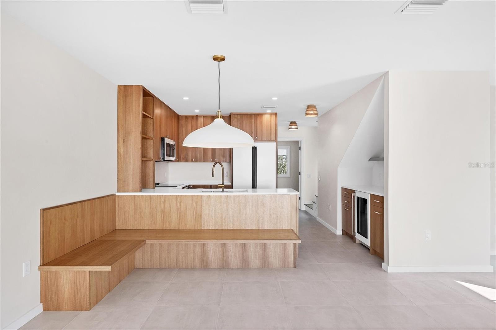 LIGHTHOUSE RESIDENCE 18 - Residential