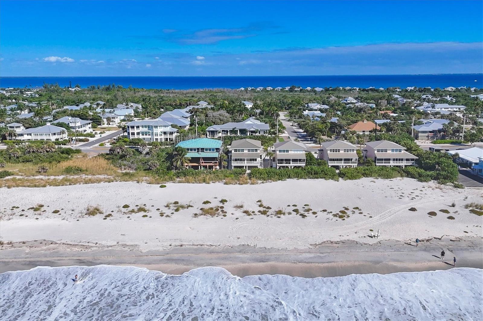 LIGHTHOUSE RESIDENCE 18 - Residential