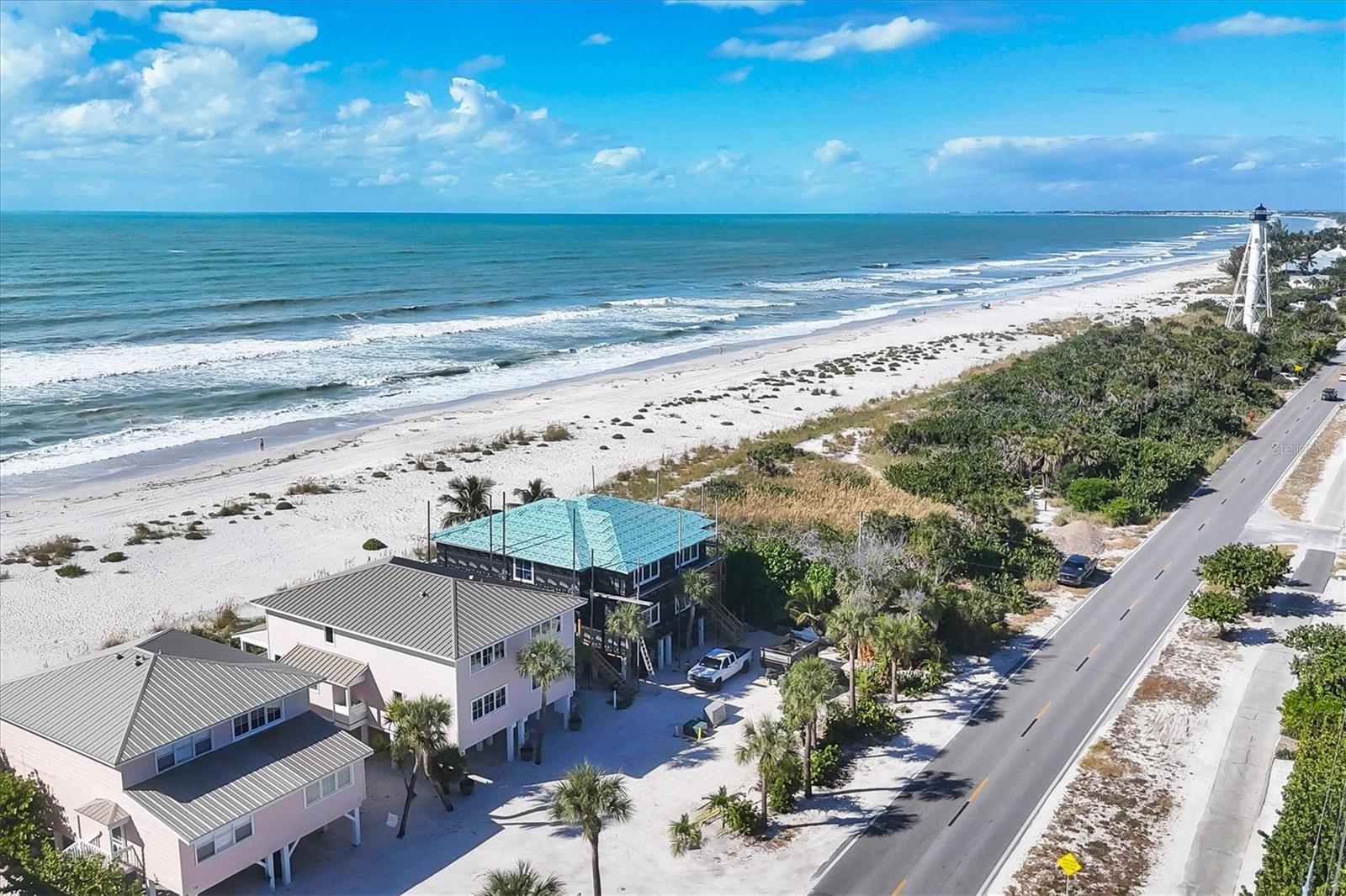 LIGHTHOUSE RESIDENCE 18 - Residential