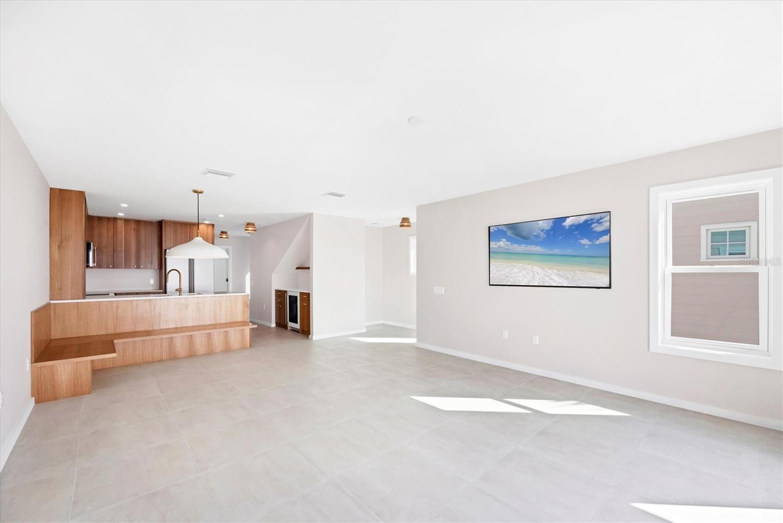 LIGHTHOUSE RESIDENCE 18 - Residential