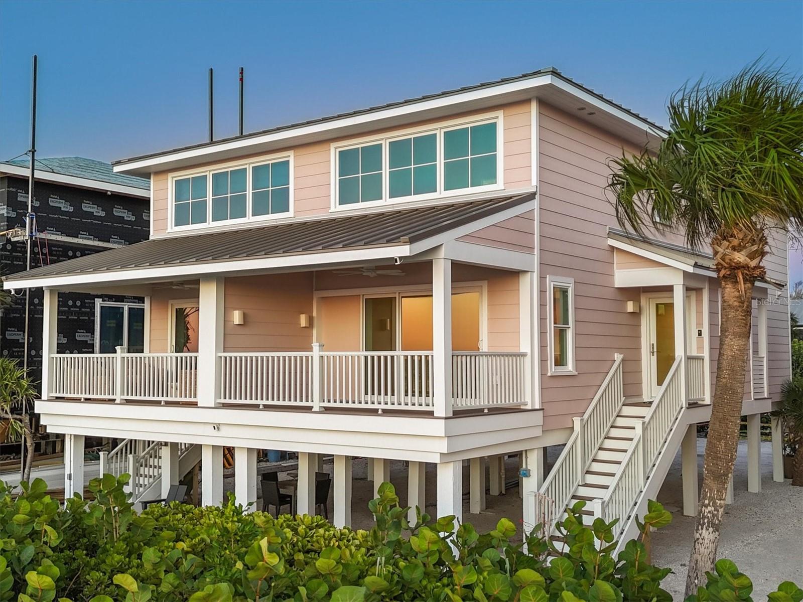 LIGHTHOUSE RESIDENCE 18 - Residential