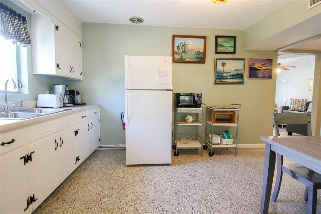 GOLDEN BEACH - Residential Lease