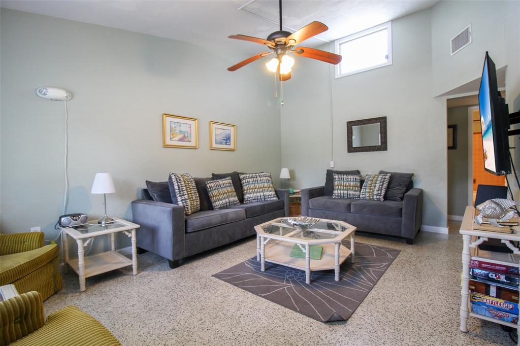 GOLDEN BEACH - Residential Lease