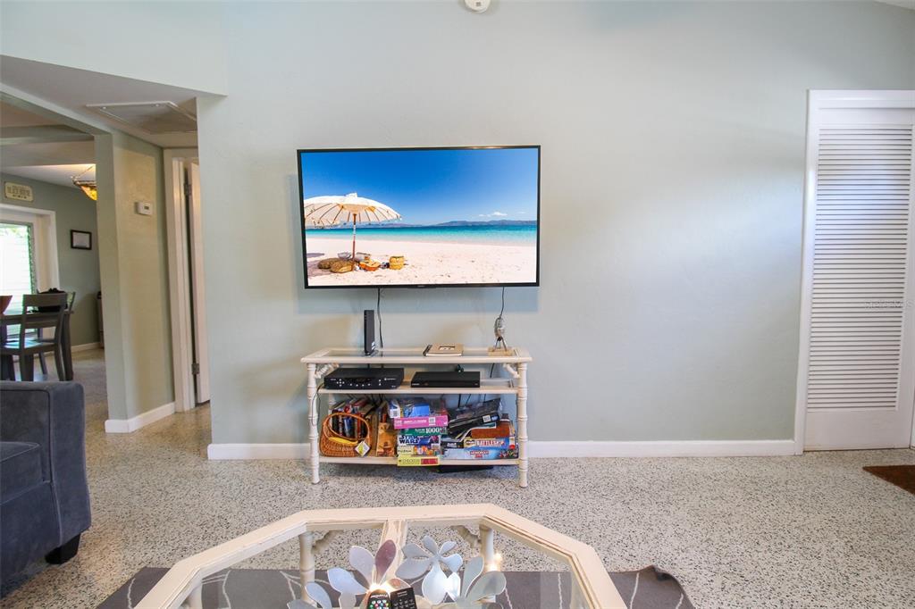 GOLDEN BEACH - Residential Lease
