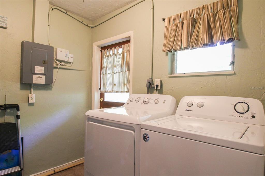 GOLDEN BEACH - Residential Lease