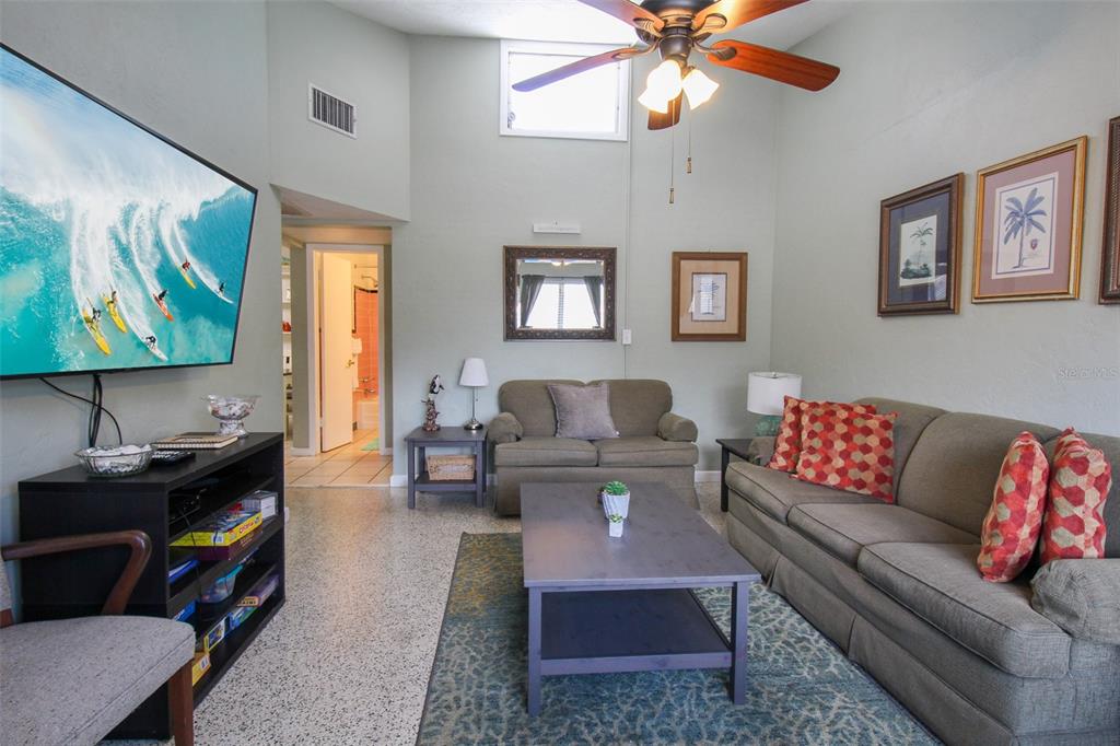 GOLDEN BEACH - Residential Lease