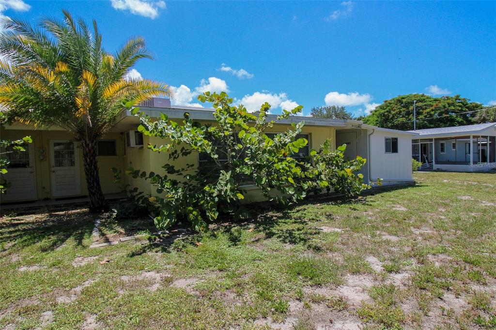 GOLDEN BEACH - Residential Lease