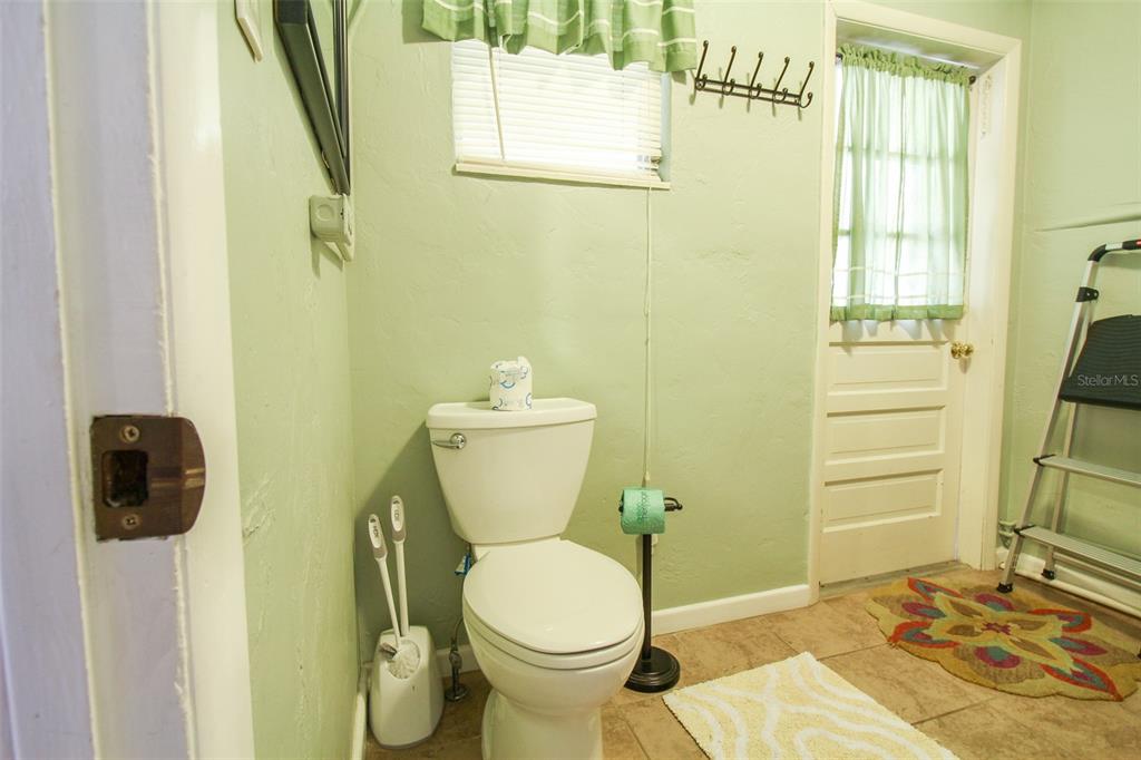 GOLDEN BEACH - Residential Lease