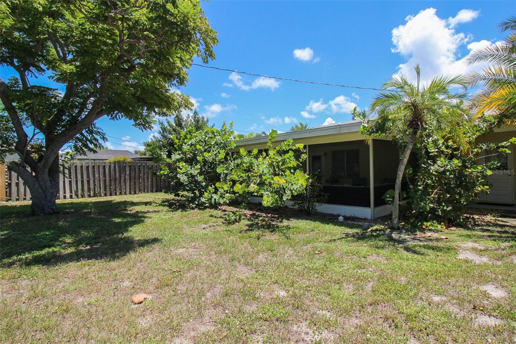 GOLDEN BEACH - Residential Lease