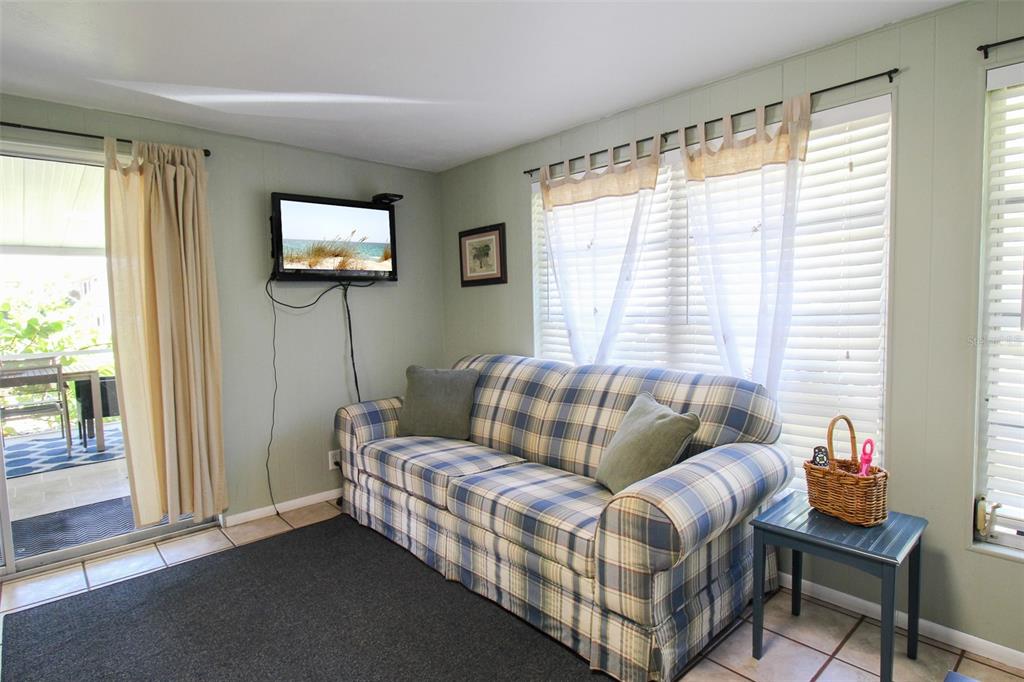 GOLDEN BEACH - Residential Lease