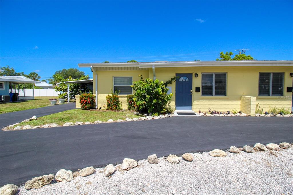 GOLDEN BEACH - Residential Lease