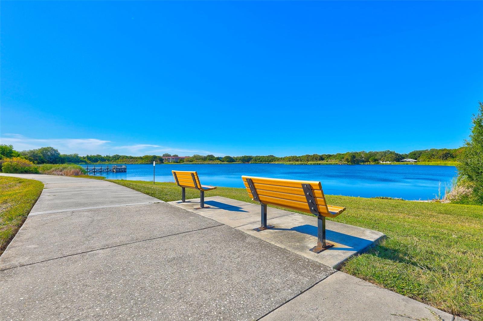 ON TOP OF THE WORLD - Residential