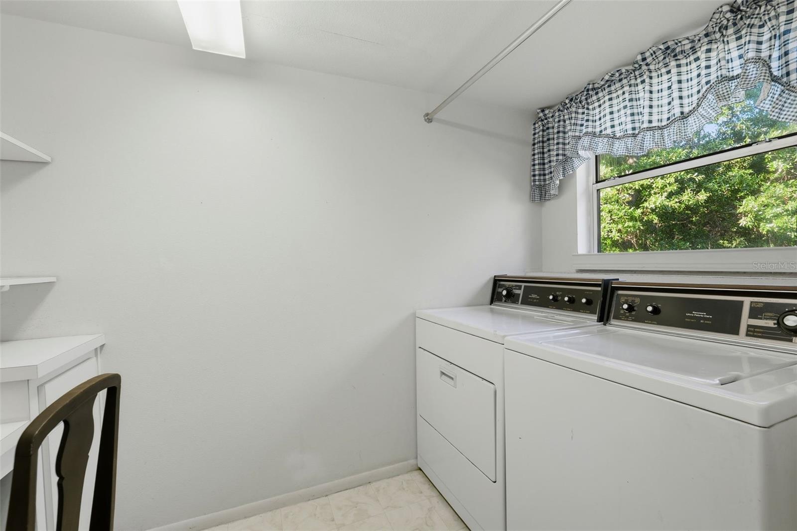 ON TOP OF THE WORLD - Residential