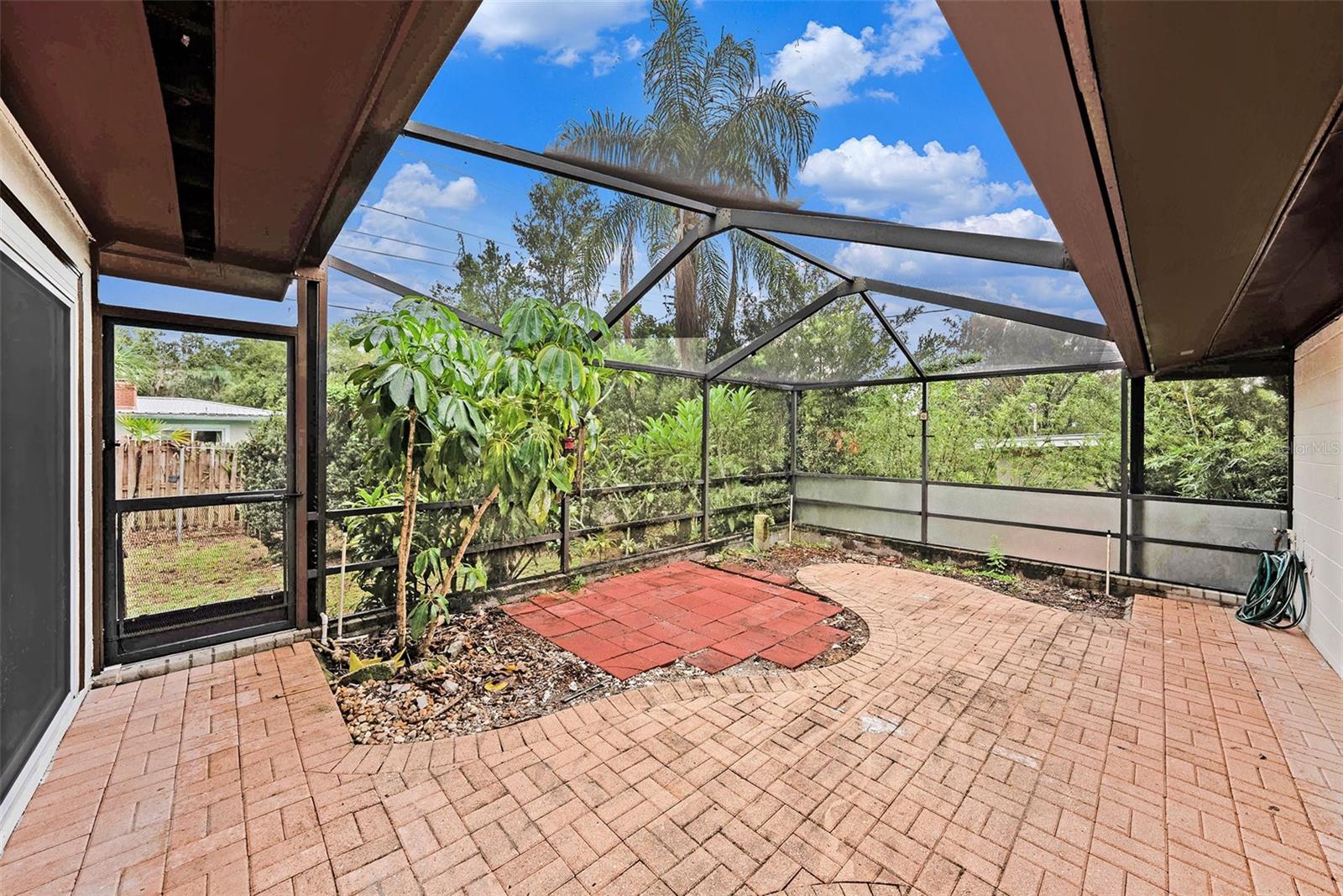 TEMPLE TERRACE GARDENS - Residential