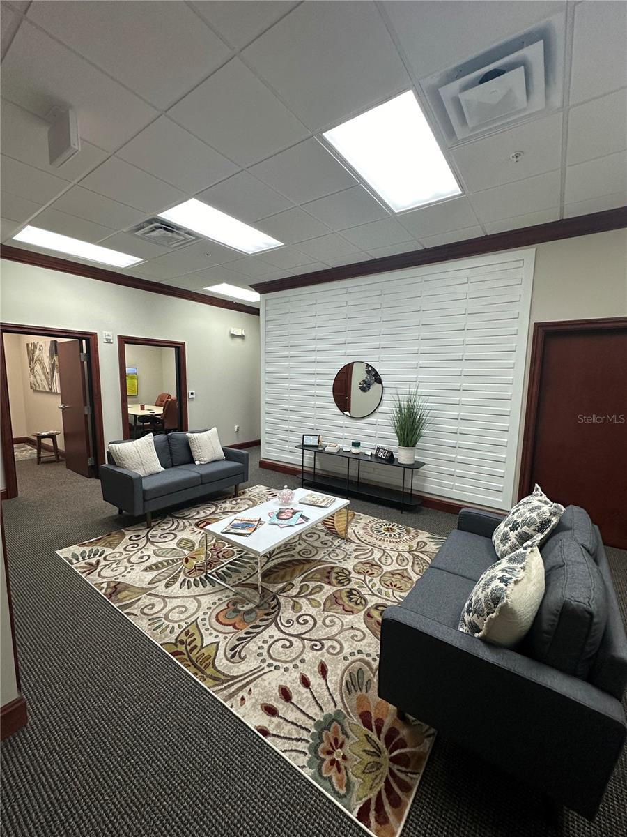 OFFICES/VERANDA PARK - Commercial Sale