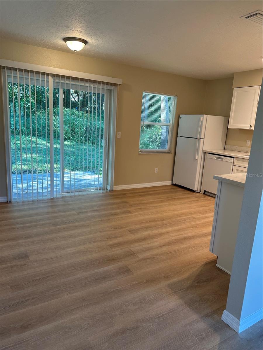 PLANTATION ESTATES UNIT 21 - Residential Lease