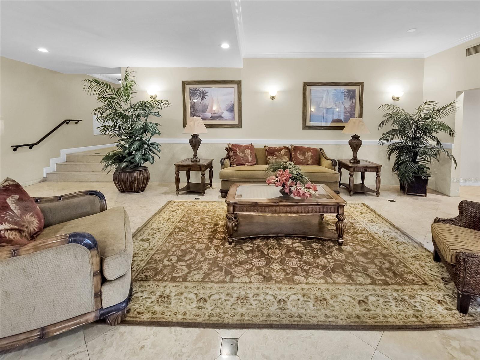 SARASOTA PALMS - Residential