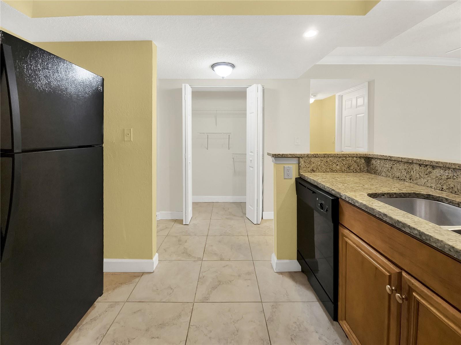 SARASOTA PALMS - Residential