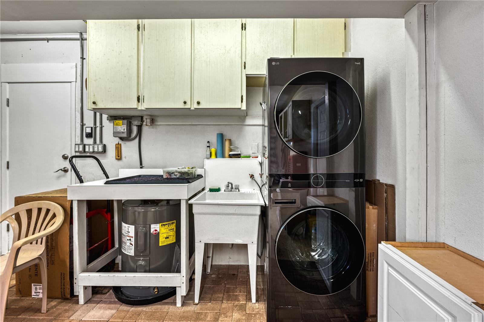 POLYNESIAN GARDENS - Residential