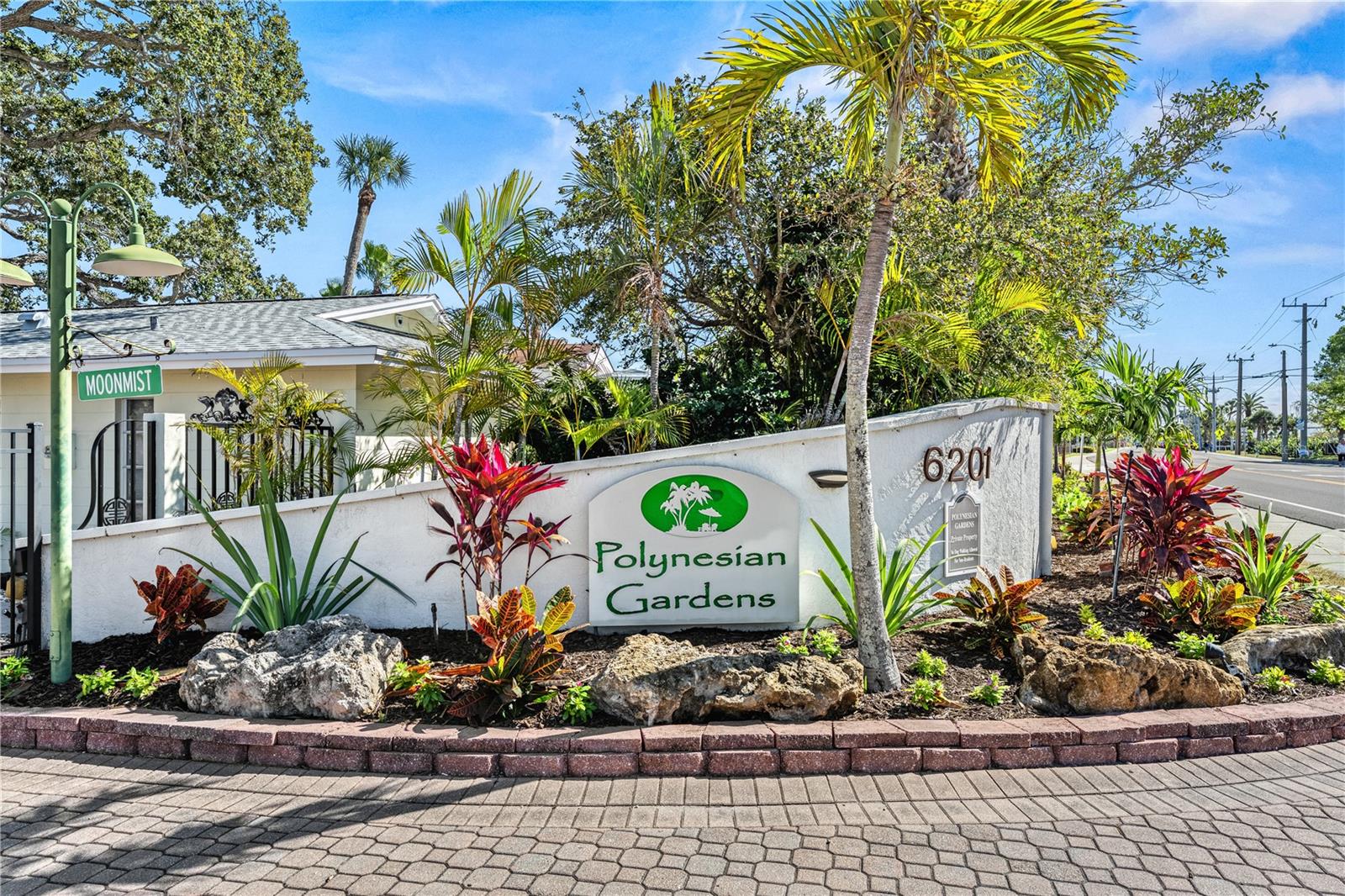 POLYNESIAN GARDENS - Residential