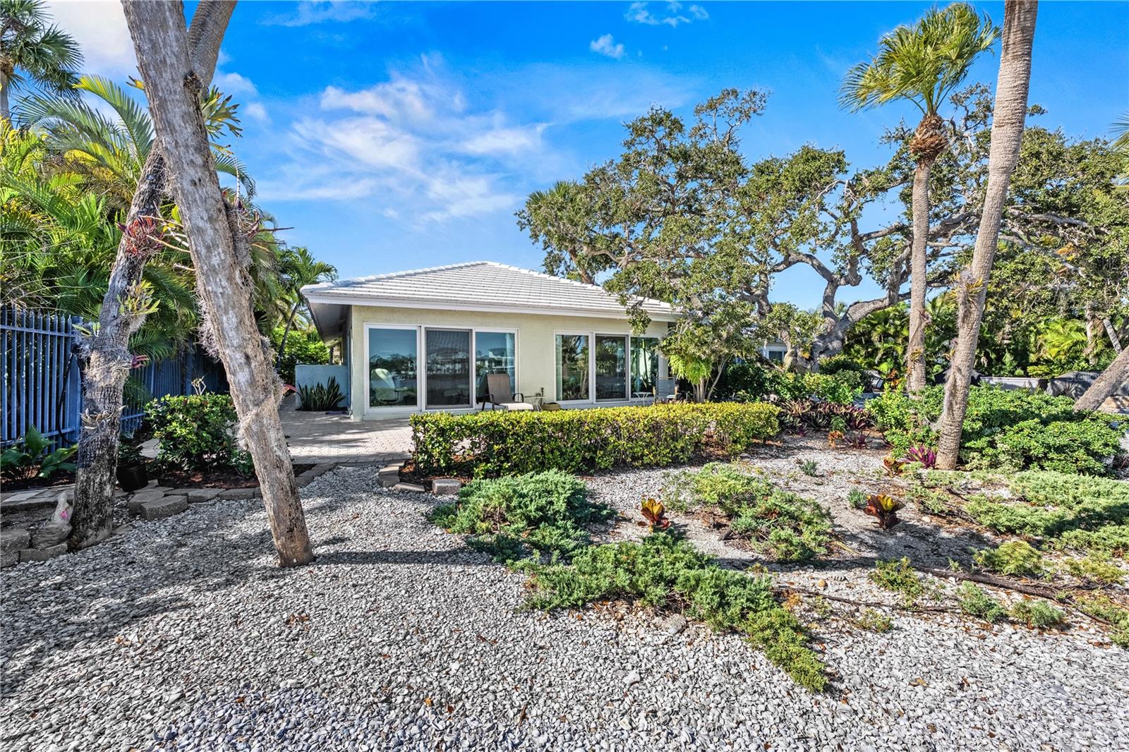 POLYNESIAN GARDENS - Residential