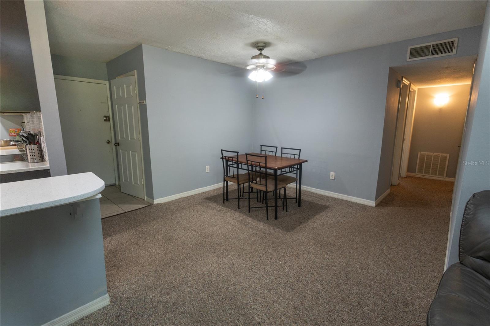 1695 LEE ROAD E215