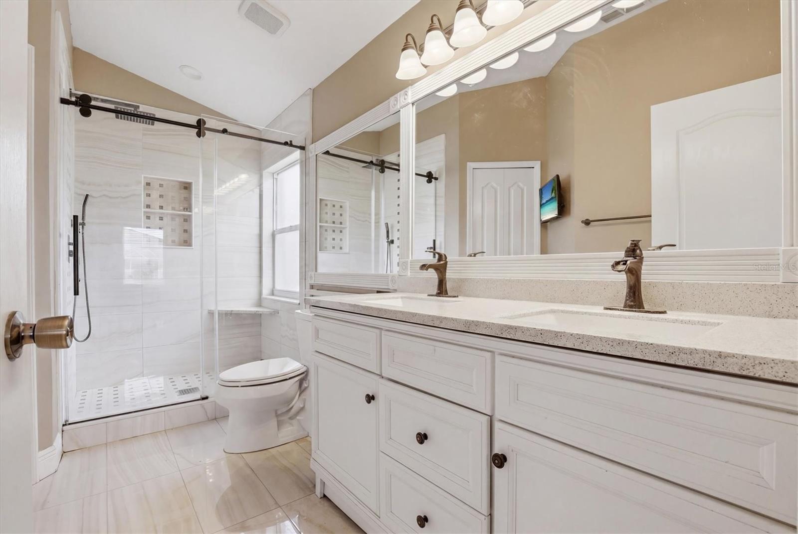 GRAND OAKS PH 02 UNITS 06 & 08 - Residential