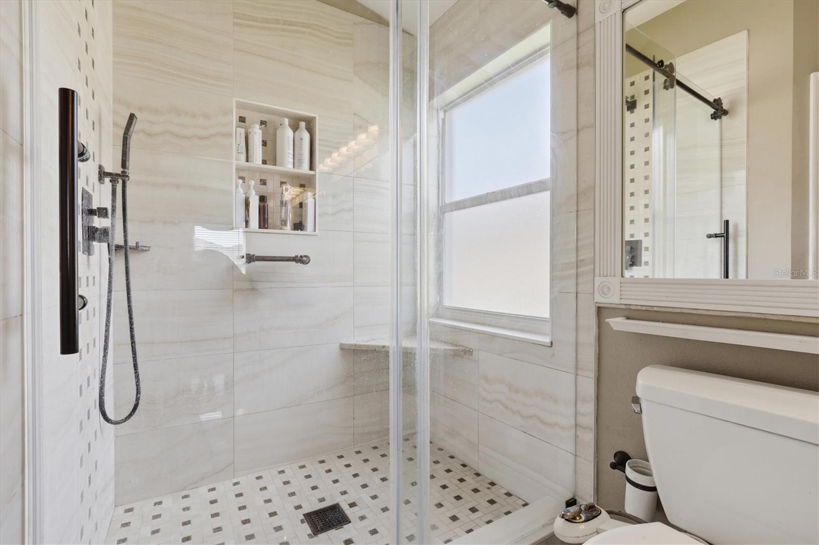 GRAND OAKS PH 02 UNITS 06 & 08 - Residential