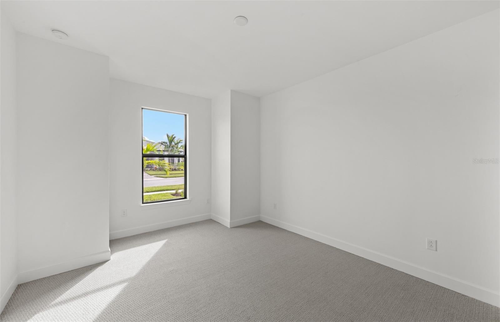 4415 LAKESIDE GROVE, NORTH PORT, FL, 34289 4 4415 LAKESIDE GROVE