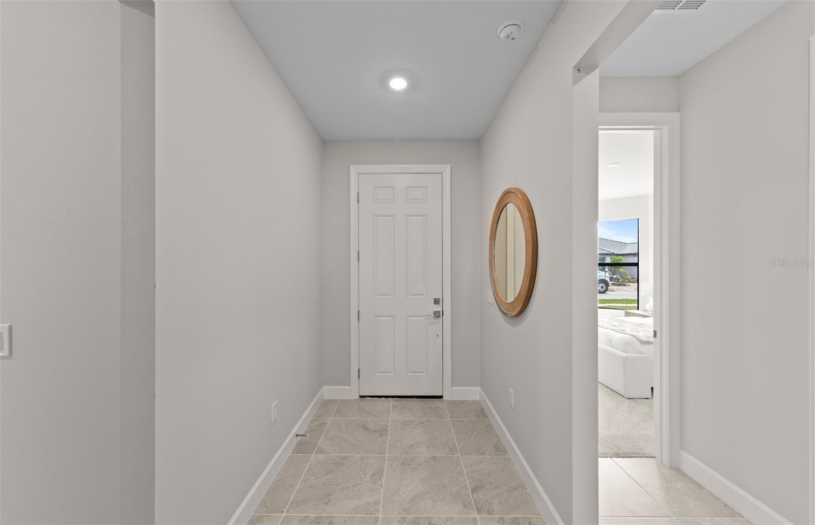 4415 LAKESIDE GROVE