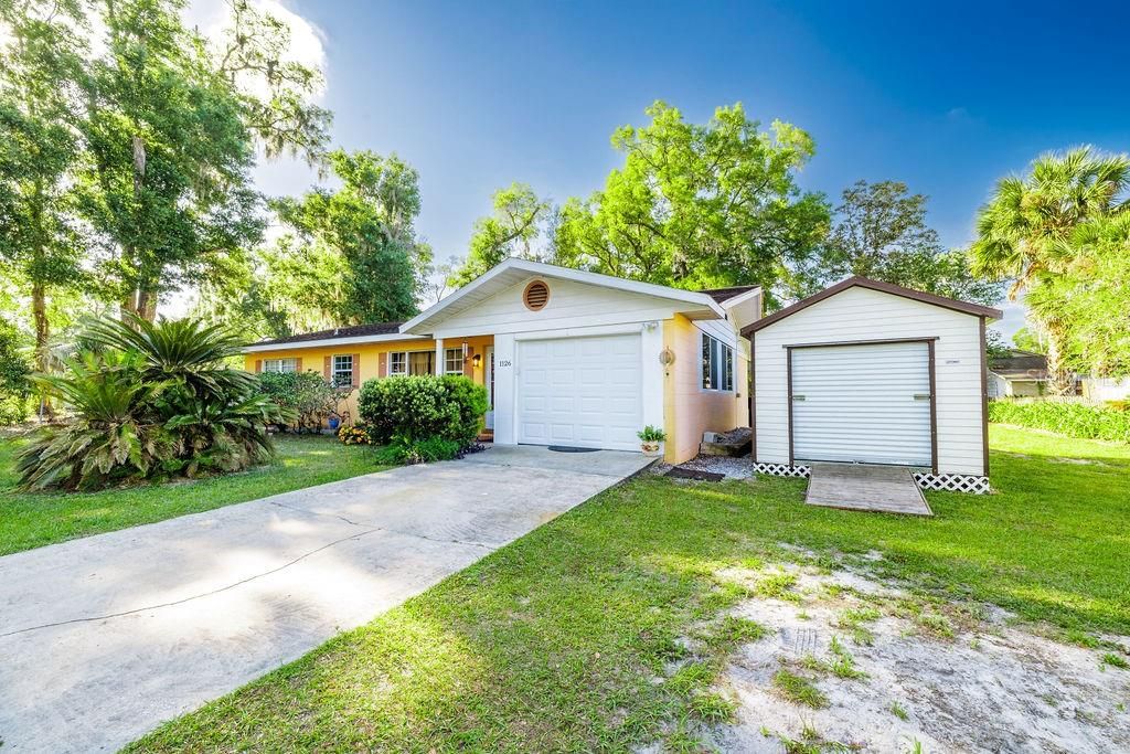 Photo of 1126 Stevens Avenue, Deland, FL 32720 (MLS # V4948604)
