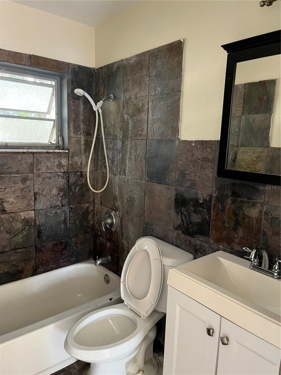 JASMIN ACRES SUB - Residential Lease