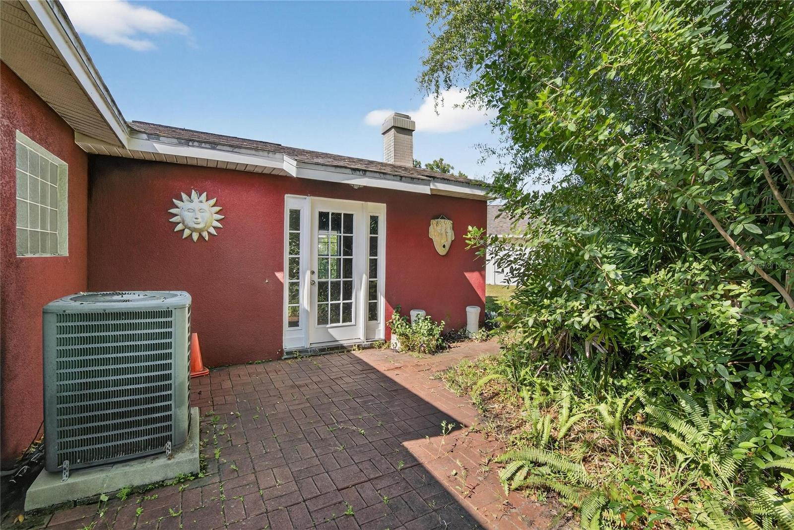 OAKWOOD VILLA - Residential