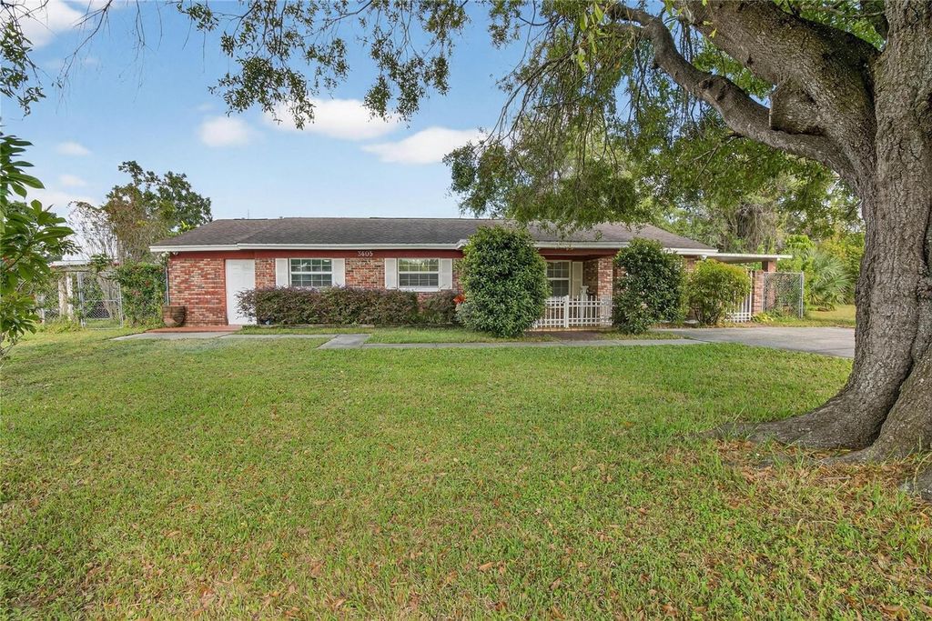 Photo of 3605 W Flora Street, Tampa, FL 33614 (MLS # TB8443485)