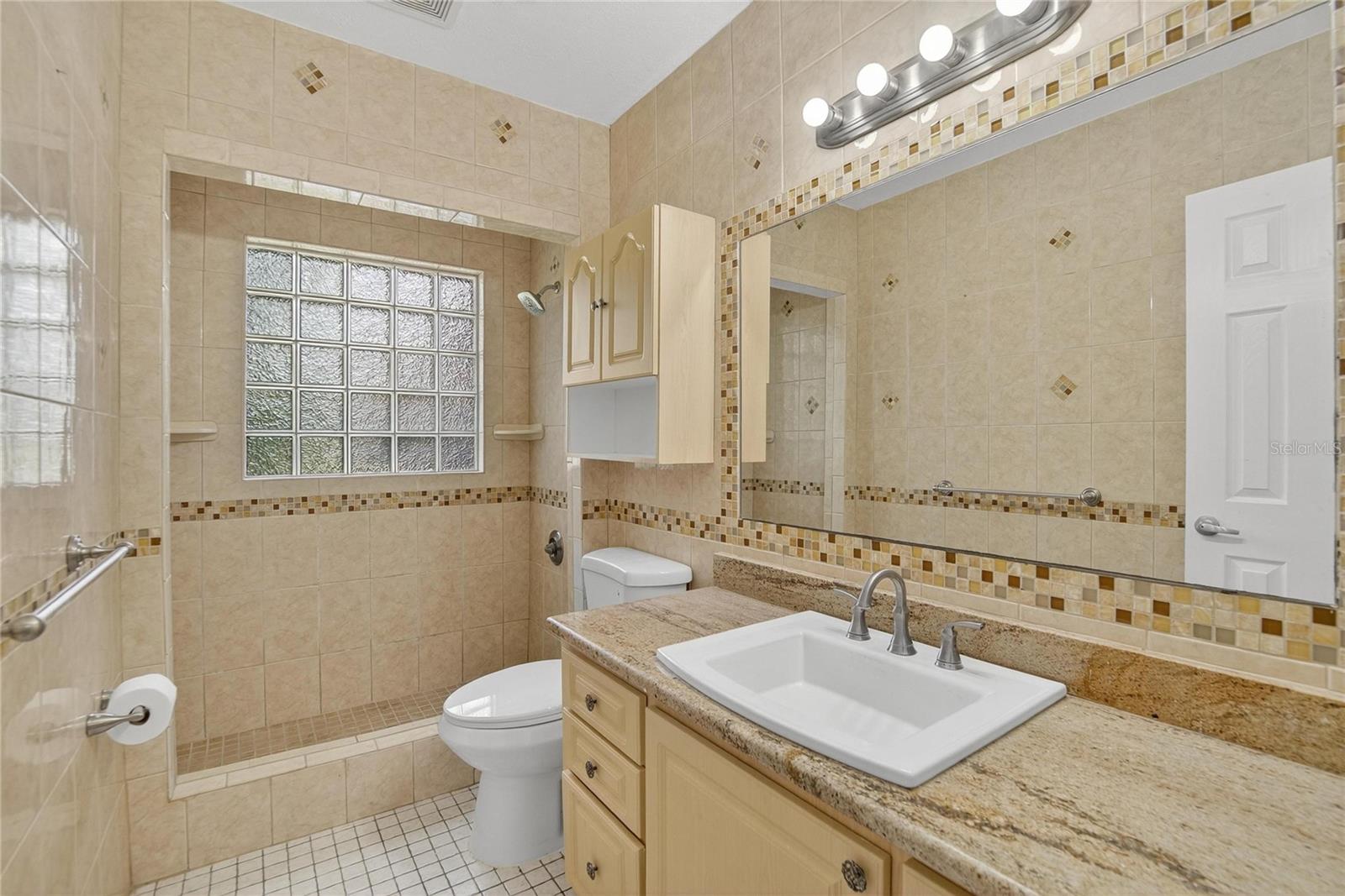 OAKWOOD VILLA - Residential