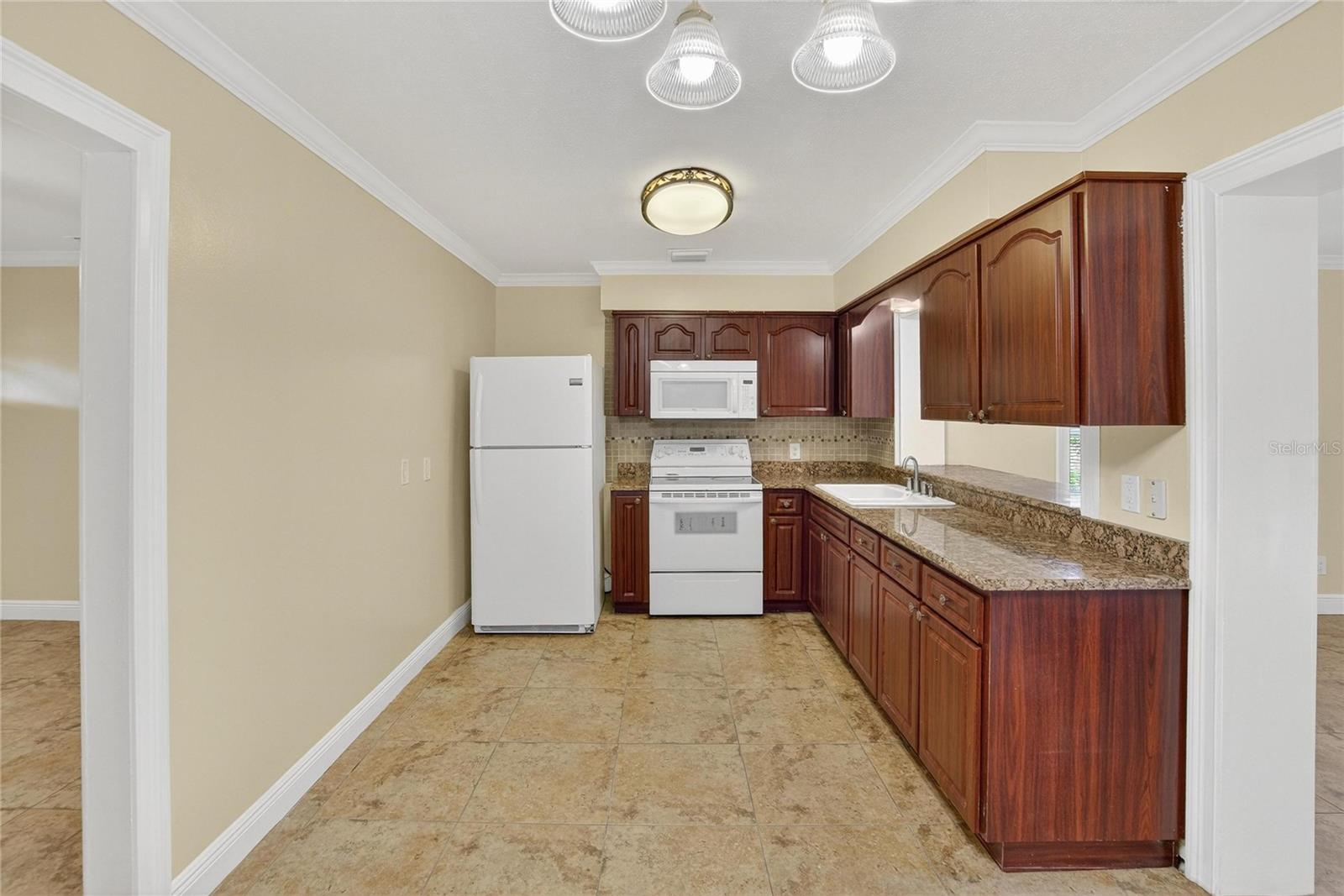 OAKWOOD VILLA - Residential