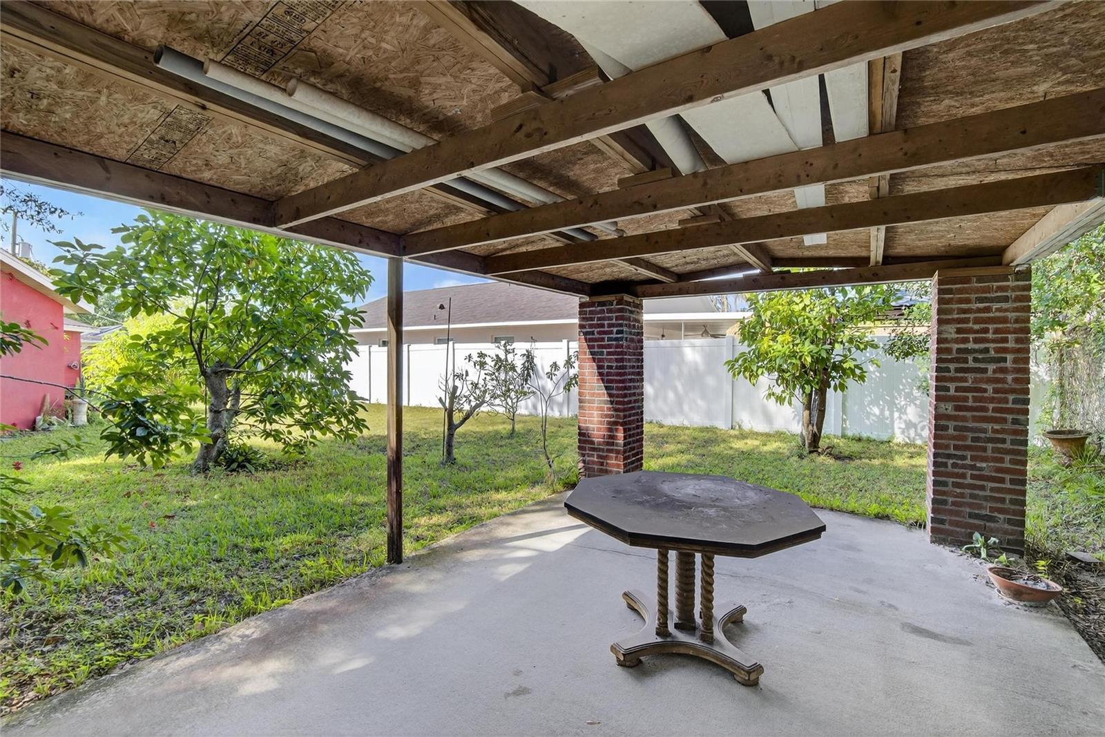 OAKWOOD VILLA - Residential