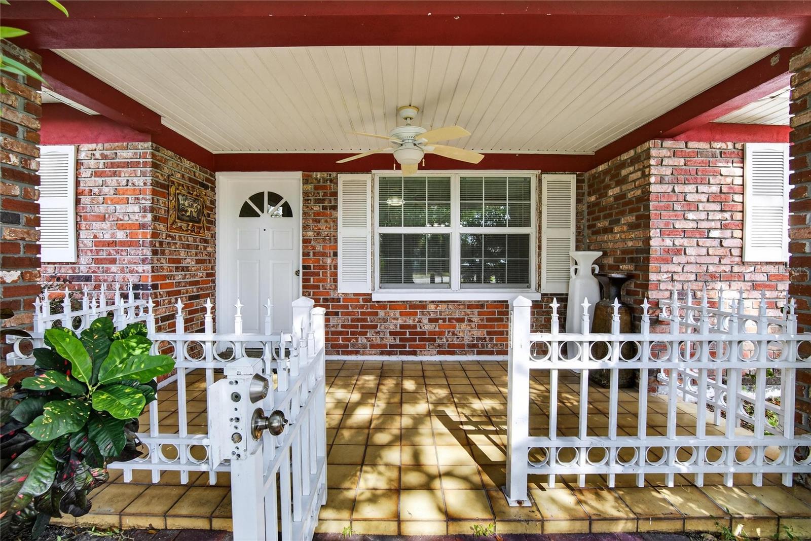 OAKWOOD VILLA - Residential