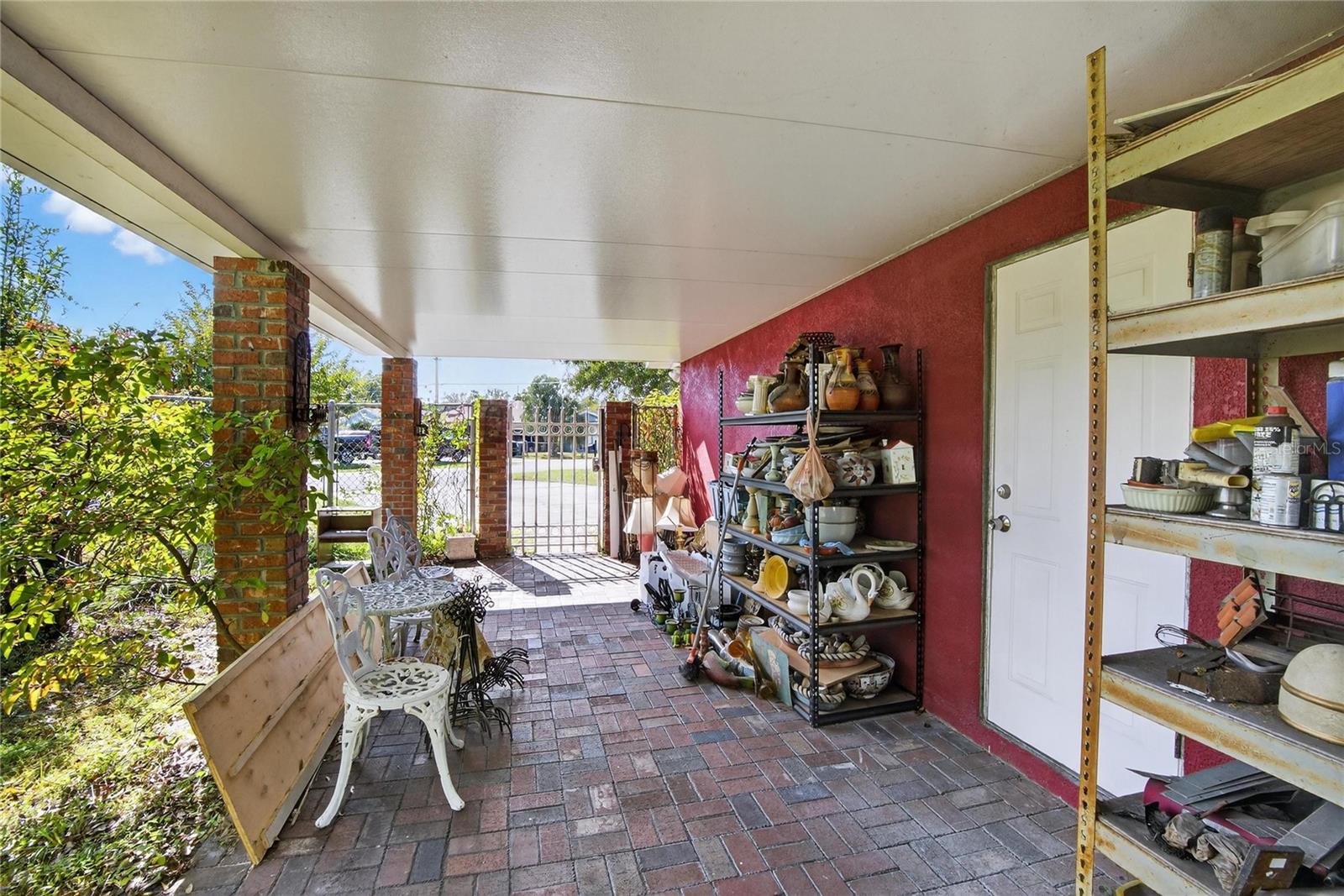 OAKWOOD VILLA - Residential