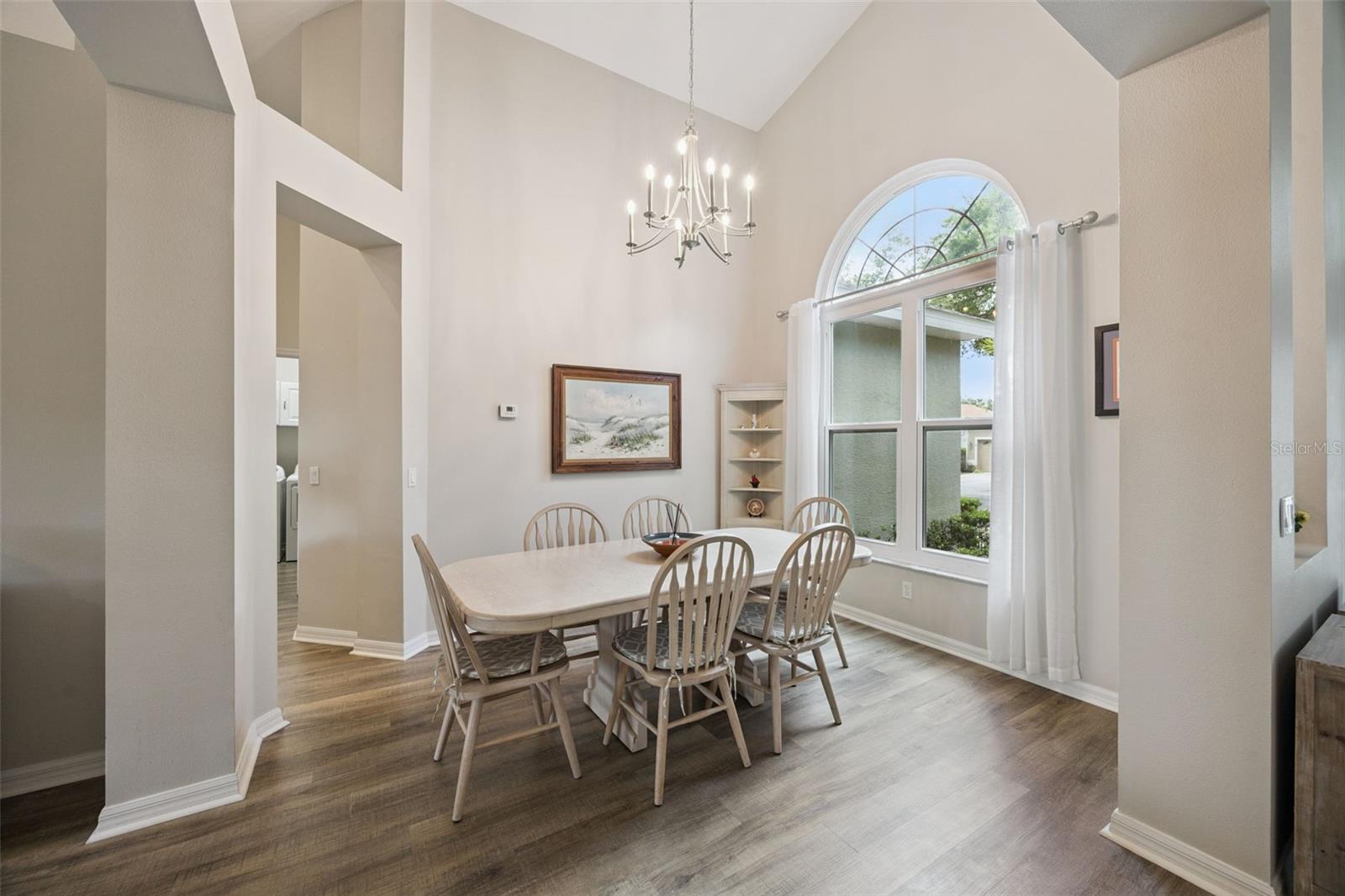 HEATHROW/KEENWICKE - Residential