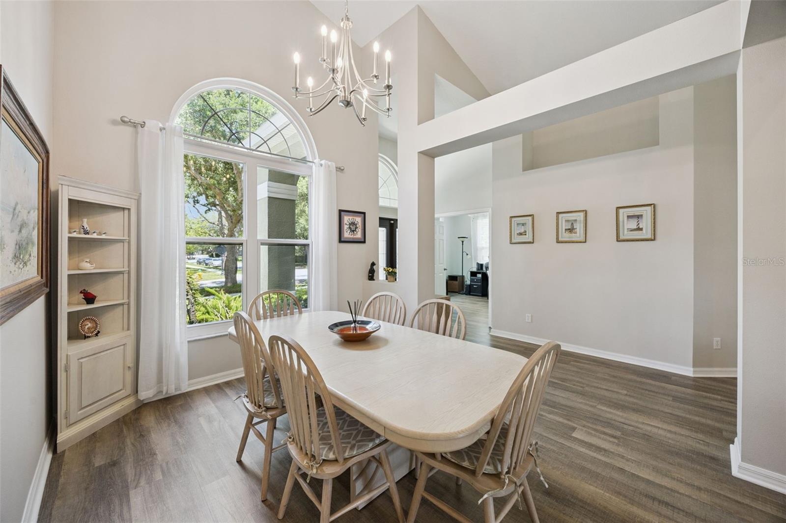 HEATHROW/KEENWICKE - Residential