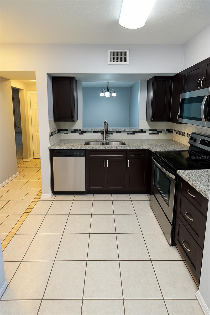 9516 NEWDALE WAY 101