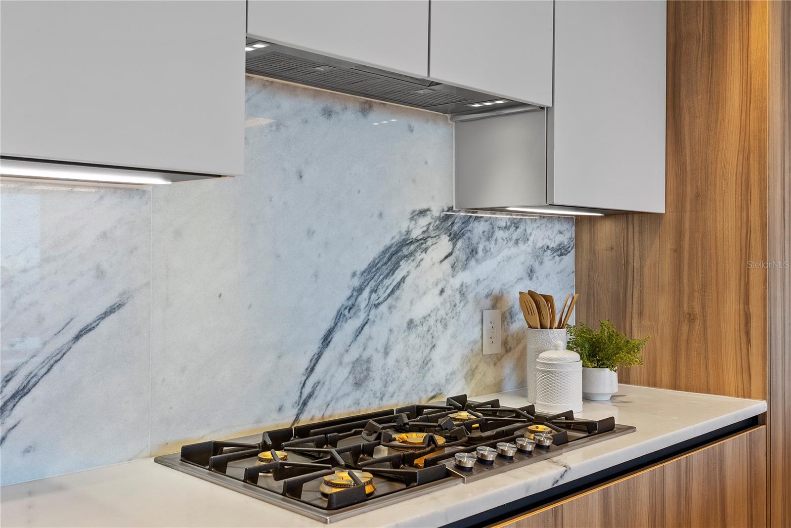 SERENA BY THE SEA CONDO - Residential