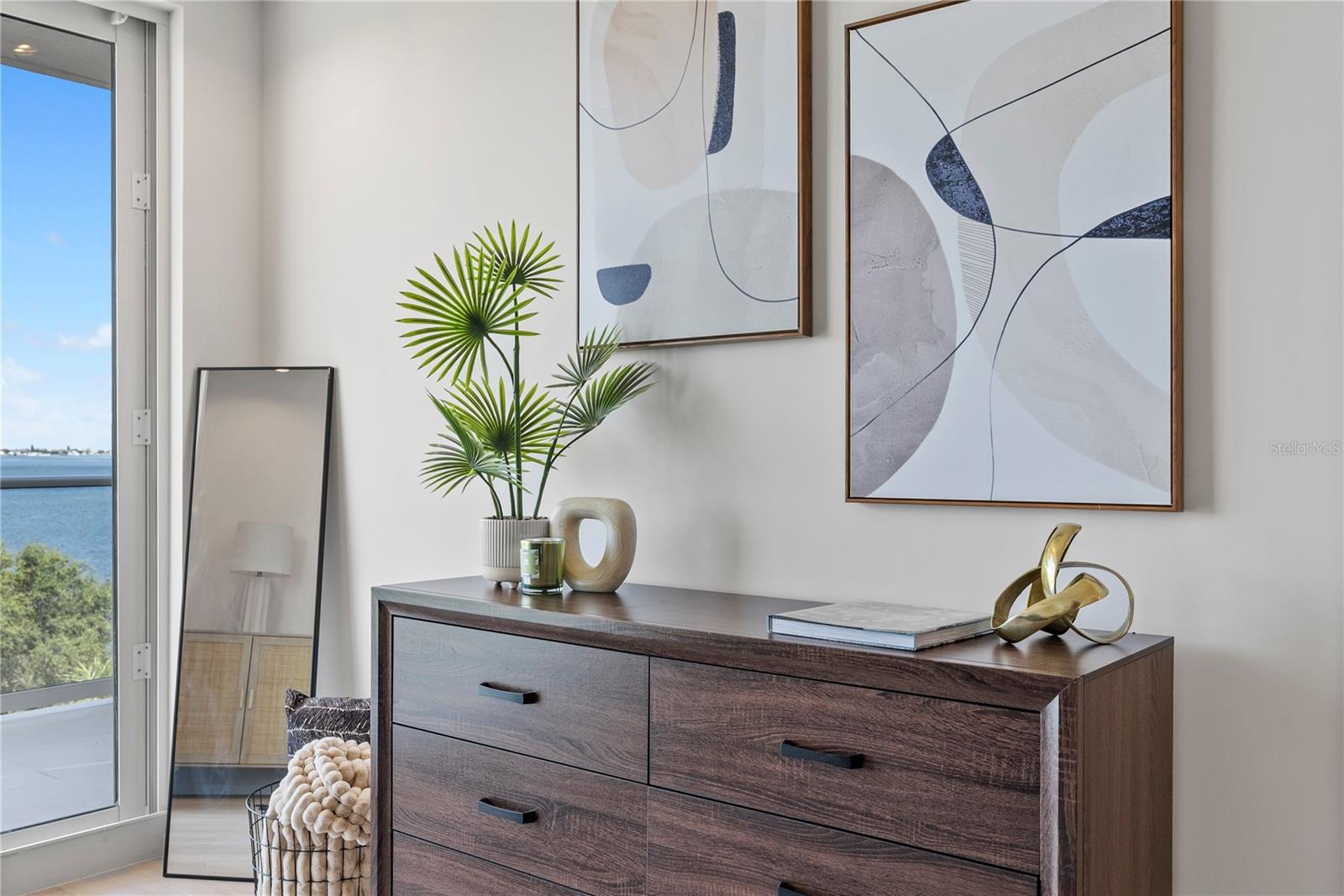 SERENA BY THE SEA CONDO - Residential