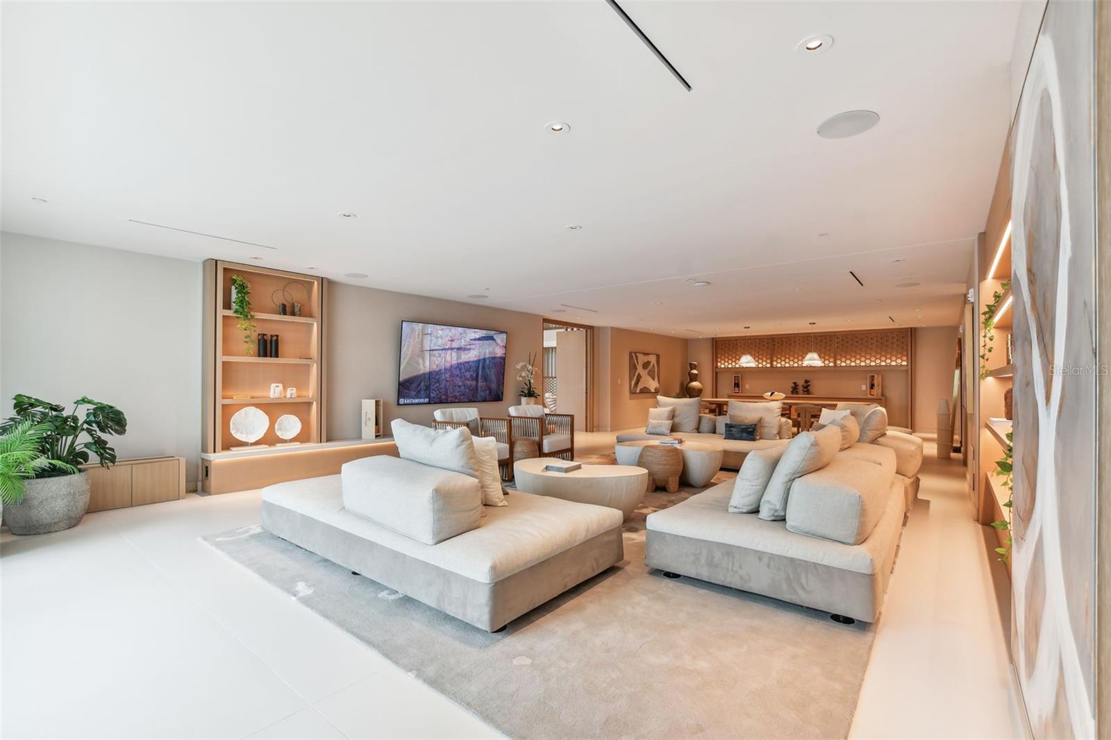 SERENA BY THE SEA CONDO - Residential